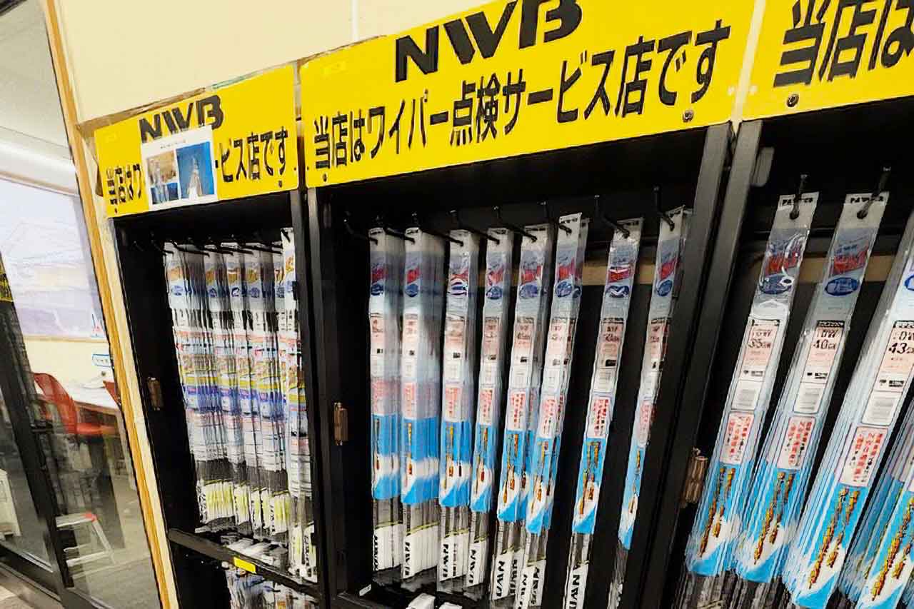 倉庫内